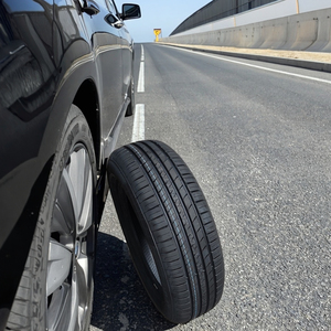 Neumático para Auto de Pasajeros de Alto Rendimiento para Lluvia y Barro, Disponible al Por Mayor en Tamaños 215/55R17, 205/60R16, 225/65R17, Mejor Precio Competitivo al Por Mayor - Product Image 1