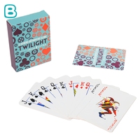 Jeu de cartes à jouer de luxe en papier recyclable à noyau noir personnalisé de 54 pièces étanche écologique avec logo imprimé pour jeu de poker