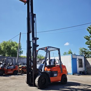 Used for Diesel 3.5-Ton Forklift 4-Meter Lift Height <b>Clean</b> Emission Technology 1-Year Warranty Seated Operation for Indoor - Product Image 6