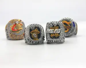 Los Angeles Lakers Kampioenschap Ringen Set Europa En De Verenigde Staten Te Herdenken De Nostalgische Klassieke Ring