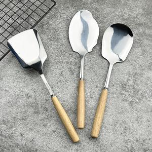 Lot de 6 ustensiles de cuisine en gros – Ensemble d'ustensiles de cuisson en acier inoxydable avec manche en bois pour la maison et la restauration - Product Image 3