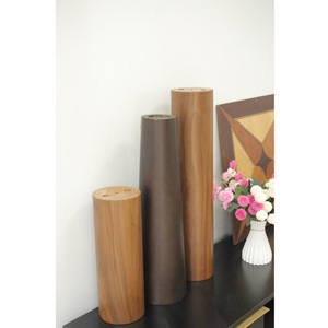 Puerta Interior Residencial Moderna de Madera Contrachapada Ecológica con Núcleo de MDF y Revestimiento de Chapa, Patas de Pilar de Madera Dura, Fabricada en Vietnam - Product Image 2