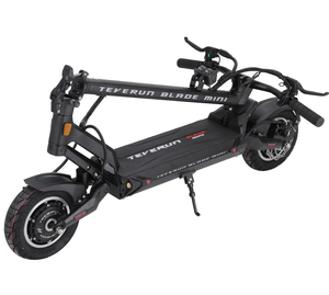Vente en gros usine Nouvelle version 2026 <span class=keywords><strong>TEVERUN</strong></span> <span class=keywords><strong>Blade</strong></span> <span class=keywords><strong>Mini</strong></span> <span class=keywords><strong>Pro</strong></span> 48V 27Ah 1600W Double roue de 10 pouces 50 km/h Trottinette électrique haute vitesse en aluminium - Product Image 3