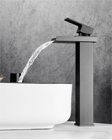 Robinet mélangeur de lavabo moderne carré en acier inoxydable SUS304 à montage sur plan avec cartouche en céramique