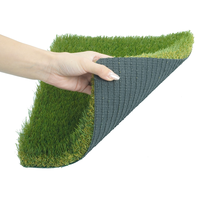 Rumput Sintetis Premium Bentuk C untuk Halaman Belakang, Area Bermain Anjing, Lanskap, Tinggi Bulu 40mm, Ramah Hewan Peliharaan, Bebas Timbal, Tahan UV, Tahan Api