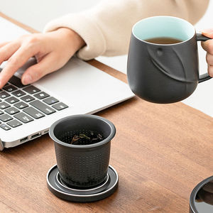 Nouvelle tasse à thé en céramique 12oz avec Logo gravé personnalisé, noir et blanc mat avec infuseur et couvercle - Product Image 4