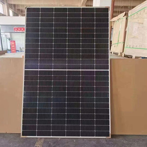 แผงโซลาร์เซลล์แบบกระจกสองชั้น 530w 535w 540w โมโนคริสตัลไลน์ 144 เซลล์แบบฮาล์ฟคัท 156.75มม.x156.75มม. โมดูลไฟฟ้าโซลาร์เซลล์ - Product Image 1