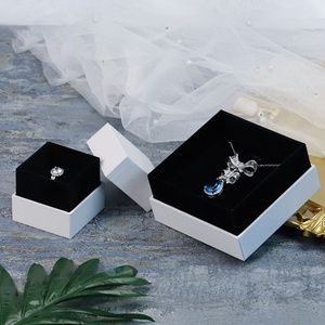 Paper Printed Logo Luxury Jewelry <b>Boxes</b> White Necklace Bracelet Lid and Base Jewelry <b>Boxes</b> Packaging - Product Image 4