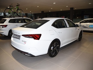 Nuove auto 2025 per Volkswagen <span class=keywords><strong>Skoda</strong></span> ottavia 1.4T berlina automatica nuovi finestrini elettrici per auto con carburante turbo sedili in pelle ACC - Product Image 6