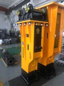 Brise-roche hydraulique Soosan SB70 avec marteaux de 135 mm, type silencieux, pour démolition de roches et routes, destiné aux excavatrices de 20 tonnes. - Product Image 3