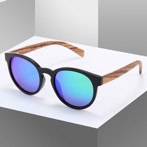Lunettes de soleil unisexes en bois de bambou, monture ronde noire, verres polarisés TAC UV400 pour la protection solaire, les voyages, la conduite et la mode - Product Image 3