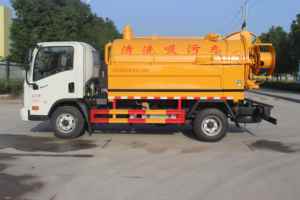 Camion multifonctionnel d'aspiration des eaux usées et de nettoyage haute pression, camion-citerne à vide combiné, nettoyeur haute pression - Product Image 2