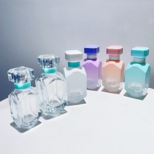 Flacons de parfum personnalisés en gros, flacons en verre transparent taillé en cristal, élégants, 30 ml, contenants cosmétiques, pour voyage - Product Image 3