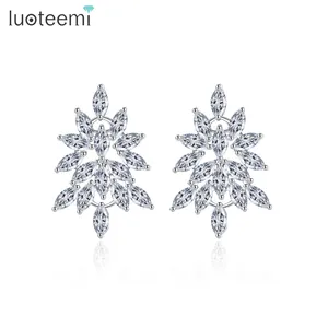 LUOTEEMI Designer Stud Zubehör Big Woman Flower Dainty Bridal Ohrring Schmuck Diamant Ohrring Charm