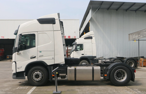 Cabezal de camión remolque usado de alta calidad VOL VO FM460 4X2 Camión <span class=keywords><strong>tractor</strong></span> para la venta - Product Image 4