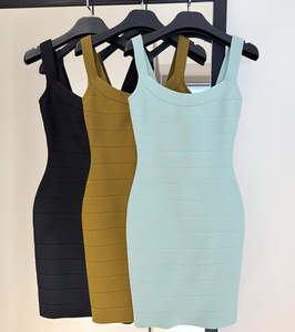 L4659- Abito da Sera Elegante di Alta Qualità, Stile Retrò, Senza Maniche, in Maglia Aderente, con Spalline Sottili, Mini Abito Aderente - Product Image 2
