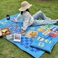 Tapis de pique-nique pliable imperméable avec fermeture éclair, vente en gros, couverture de pique-nique extérieure de haute qualité, sac à bandoulière personnalisé pour le voyage et le camping