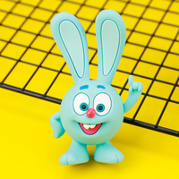 Cadeaux promotionnels en PVC personnalisés, dessins animés créatifs, porte-clés mignons avec logo d'entreprise, figurines en boîte mystère, en provenance de Chine