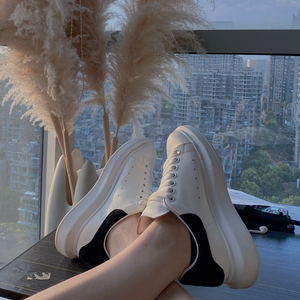 Hot Sellers Large Size Fashion Trendy Embroidered <strong>Loafers</strong> Men Plus Size Light Weight Anti-Slip Leather Shoes Casual Shoes - Product Image 5