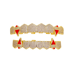 Hip Hop - Grillz de Oro de 18K con Llama Roja y Colmillos de Vampiro, para Dientes Superiores e Inferiores, para <span class=keywords><strong>Hombre</strong></span>, <span class=keywords><strong>Disfraz</strong></span> de Cosplay de <span class=keywords><strong>Rapero</strong></span> - Product Image 1