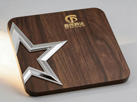 TM-2026110 Plaque en bois personnalisable avec étoile en métal, design personnalisé, médaille en bois pour récompense, impression UV