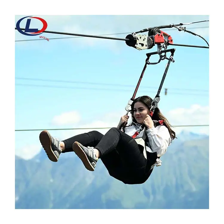 Equipo profesional de juegos para exteriores Adventure Zip Line en Mountain Amusement Park Rides