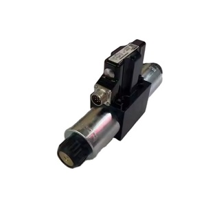 วาล์วควบคุมทิศทางแบบสัดส่วนไฮดรอลิก Parker รุ่น D1FVE02CC0NM0314 แบบระบายแรงดัน ตัววาล์วสีดำ พอร์ตสีเงิน - Product Image 2