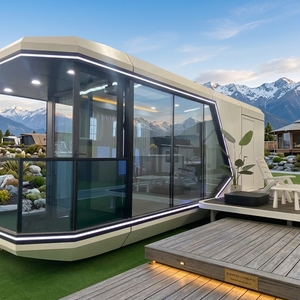 Capsule spatiale isolée avec structure en aluminium aéronautique, cuisine et salle de bain intégrées, maison de glamping de luxe sur le bord du lac, célèbre sur internet - Product Image 4