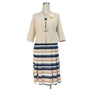 Costumes pour femmes pour le marché turc - Product Image 3