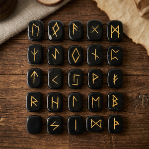 Ensemble de runes Futhark en jaspe noir naturel gravé, pierres de chakra Reiki vintage - Product Image 3