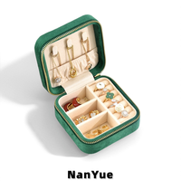 Boîte à bijoux en velours carrée avec fermeture éclair, logo personnalisé, boîte de rangement portable pour bijoux de voyage, pour bague, boucles d'oreilles, collier, emballage de bijoux