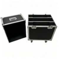 Flight case OEM empilable pour enceinte Line Array CCL8 avec 4 roues et rainures de superposition intégrées