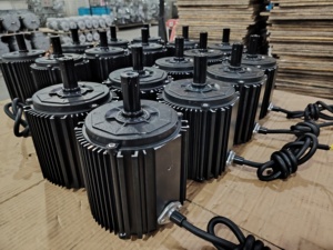 Ventilateurs de brumisation oscillants muraux pour extérieur IP65, 24'', 36'', 39'', 42'', pour une utilisation toute la journée - Product Image 3