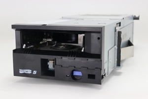 45E9084 - 3584 (TS3500) โมดูลไดรฟ์เทป LTO-5 รุ่น 45E9084 - Product Image 2