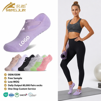 Chaussettes de yoga personnalisées pour femmes, antidérapantes, avec grip, chaussettes d'entraînement épaissies en tissu éponge, pour Pilates, fitness, sport, avec sangle de maintien, OEM