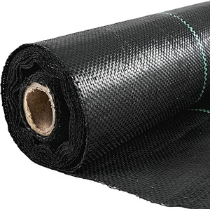 Couvre-sol agricole en géotextile tissé PP stabilisé aux UV Tapis anti-herbe pour le contrôle des mauvaises herbes <span class=keywords><strong>Plantes</strong></span> en rouleau de tissu noir - Product Image 1