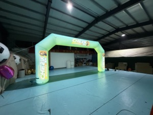 Arco Inflable Hermético de PVC Reforzado para Carreras, Inflables Publicitarios de 16 pies con Bomba de Aire Eléctrica para Entrada de Equipos de Campeonato - Product Image 4
