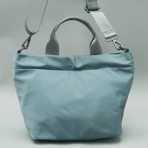 Service de développement et de conception de sacs fourre-tout en nylon et de sacs à main pour hommes sur mesure ODM OEM, solutions de sacs souples personnalisés pour votre vision unique - Product Image 4