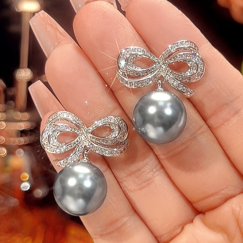 Boucles d'oreilles perles grises