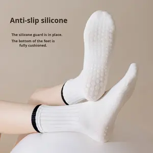 Calzini Sportivi da Donna per Estate e Autunno, Antibatterici, Traspiranti, Antiscivolo, Ammortizzanti, Design a Doppio Anello Senza Cuciture - Product Image 2