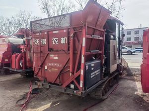 Moissonneuse-batteuse multifonctionnelle automatique d'occasion pour ferme, 160-161 CV, modèle WARD, pour maïs, avec moteur et boîte de vitesses, 4 rangs - Product Image 4