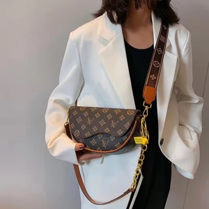 Sac à main de luxe de marque célèbre 2025 pour femmes avec fermeture éclair rayée, en cuir véritable, imperméable, sac fourre-tout décontracté - Product Image 3