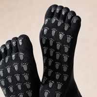 Chaussettes de Pilates antidérapantes à cinq doigts avec grip en silicone, respirantes, pour yoga, fitness et barre, pour femmes, avec séparation naturelle des orteils, logo personnalisé
