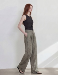 Proveedor OEM, <span class=keywords><strong>Pantalones</strong></span> de <span class=keywords><strong>Mujer</strong></span> con Estampado de Hojas Verde Salvia, <span class=keywords><strong>Pantalones</strong></span> Casuales de Pierna Ancha, Logotipo Personalizado, ODM, Venta al Por Mayor, Fábrica China - Product Image 2