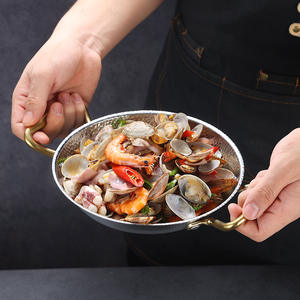 Petit cuiseur de nouilles instantanées en acier inoxydable doré de style coréen avec poêle à frire sèche sukiyaki antiadhésive commerciale à deux oreilles - Product Image 5