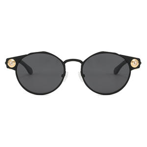Luxe Designer Zonnebril Voor Vrouwen Uv400 Ronde Metalen Ovaal Frame In Goud Comfortabele Zonnebril Uit <span class=keywords><strong>China</strong></span> - Product Image 1