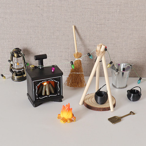 Miniature de maison de poupée simulée, modèle de poêle suspendu d'extérieur, balai décoratif, lampe à huile DIY, accessoires lumineux décoratifs - Product Image 4