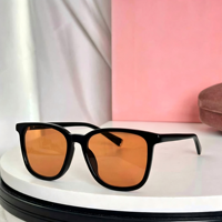 Lunettes de soleil unisexes carrées à monture intégrale avec verres dégradés fumés/rouges/marron/bleus, protection UV400, mode outdoor