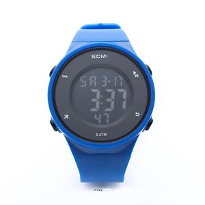 Montre <span class=keywords><strong>de</strong></span> sport lumineuse imperméable pour hommes et femmes Huanghong, montre numérique simple et tendance pour les é<span class=keywords><strong>l</strong></span>èves du collège, alarme - Product Image 2
