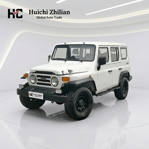Auto usate cinesi 212 <span class=keywords><strong>Classic</strong></span> 2023 Sniper 2.4T Manuale Edizione Leggera, look accattivante e prezzo conveniente in vendita - Product Image 1